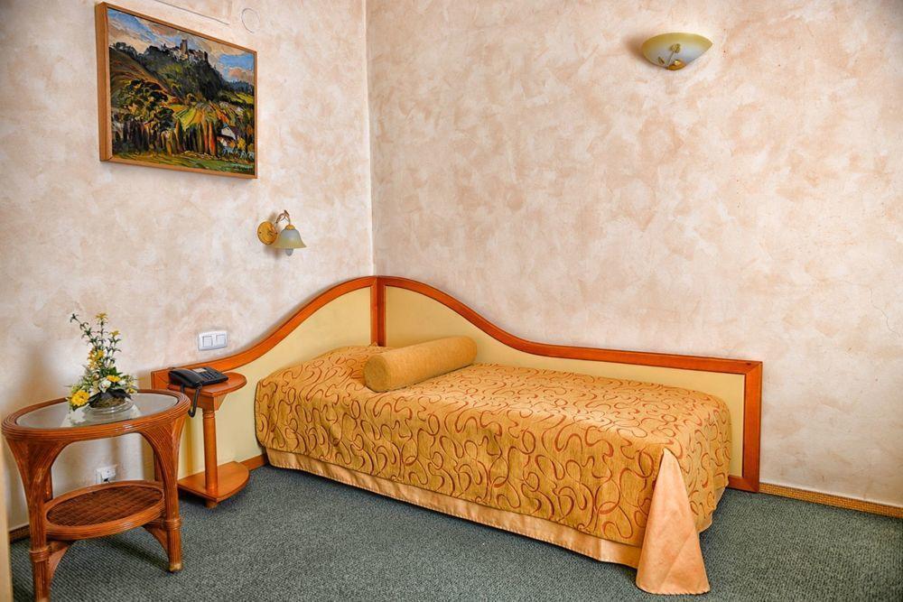 Hotel Ambassador Kosice Bagian luar foto