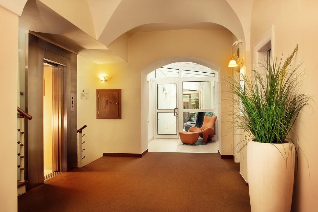 Hotel Ambassador Kosice Bagian luar foto