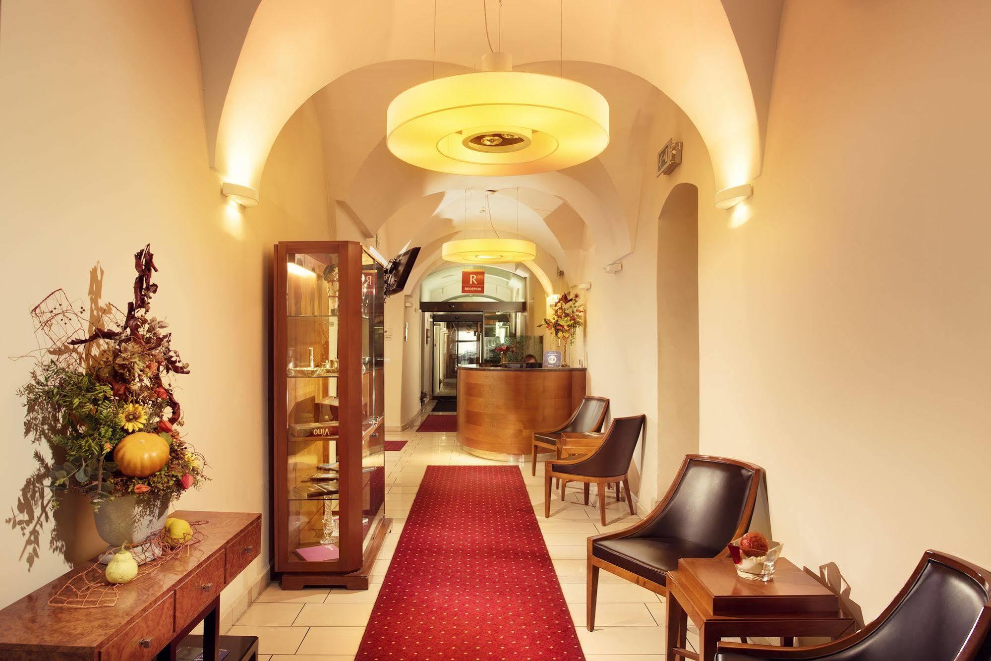 Hotel Ambassador Kosice Bagian luar foto
